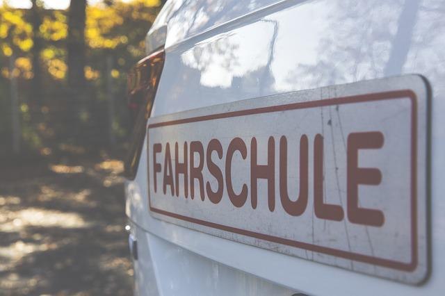 Fahrschule – Führerschein-Sehtest